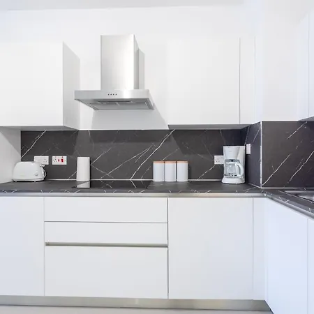 Seafront - Spinola Bay Appartement *